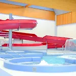 Terrace-view 2br For Business & Leisure, Free Parking & Gym, Near Metro & Aqua Sport Centre *