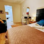 Apartamento Terrace-view 2br For Business & Leisure, Free Parking & Gym, Near Metro & Aqua Sport Centre *