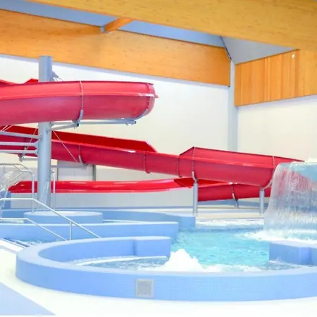 Terrace-view 2br For Business & Leisure, Free Parking & Gym, Near Metro & Aqua Sport Centre *