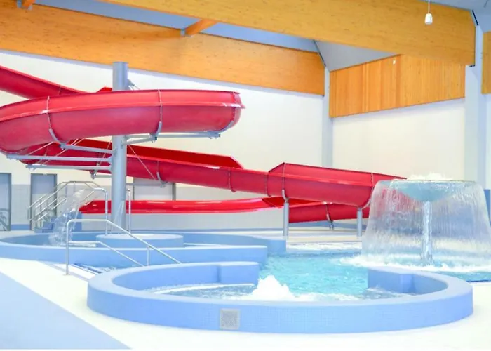 Terrace-view 2br For Business & Leisure, Free Parking & Gym, Near Metro & Aqua Sport Centre *