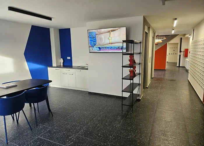 Apartment Terrace-view 2br For Business & Leisure, Free Parking & Gym, Near Metro & Aqua Sport Centre *