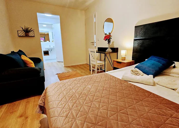 Apartment Terrace-view 2br For Business & Leisure, Free Parking & Gym, Near Metro & Aqua Sport Centre *