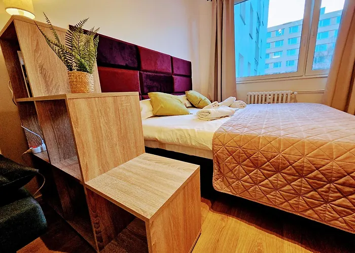 Apartment Terrace-view 2br For Business & Leisure, Free Parking & Gym, Near Metro & Aqua Sport Centre