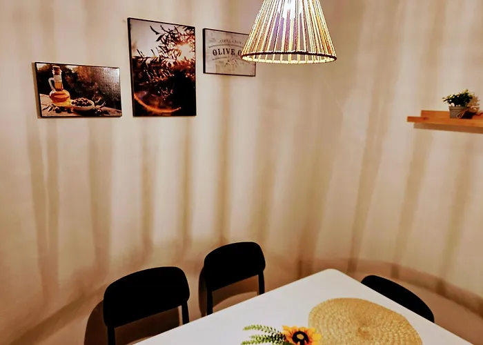 Terrace-view 2br For Business & Leisure, Free Parking & Gym, Near Metro & Aqua Sport Centre